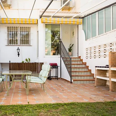 Casa Jardin - Residential Area -Free Parking Outdoor- Malaga Este Exterior photo